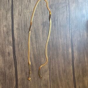 Elegant Gold Necklace